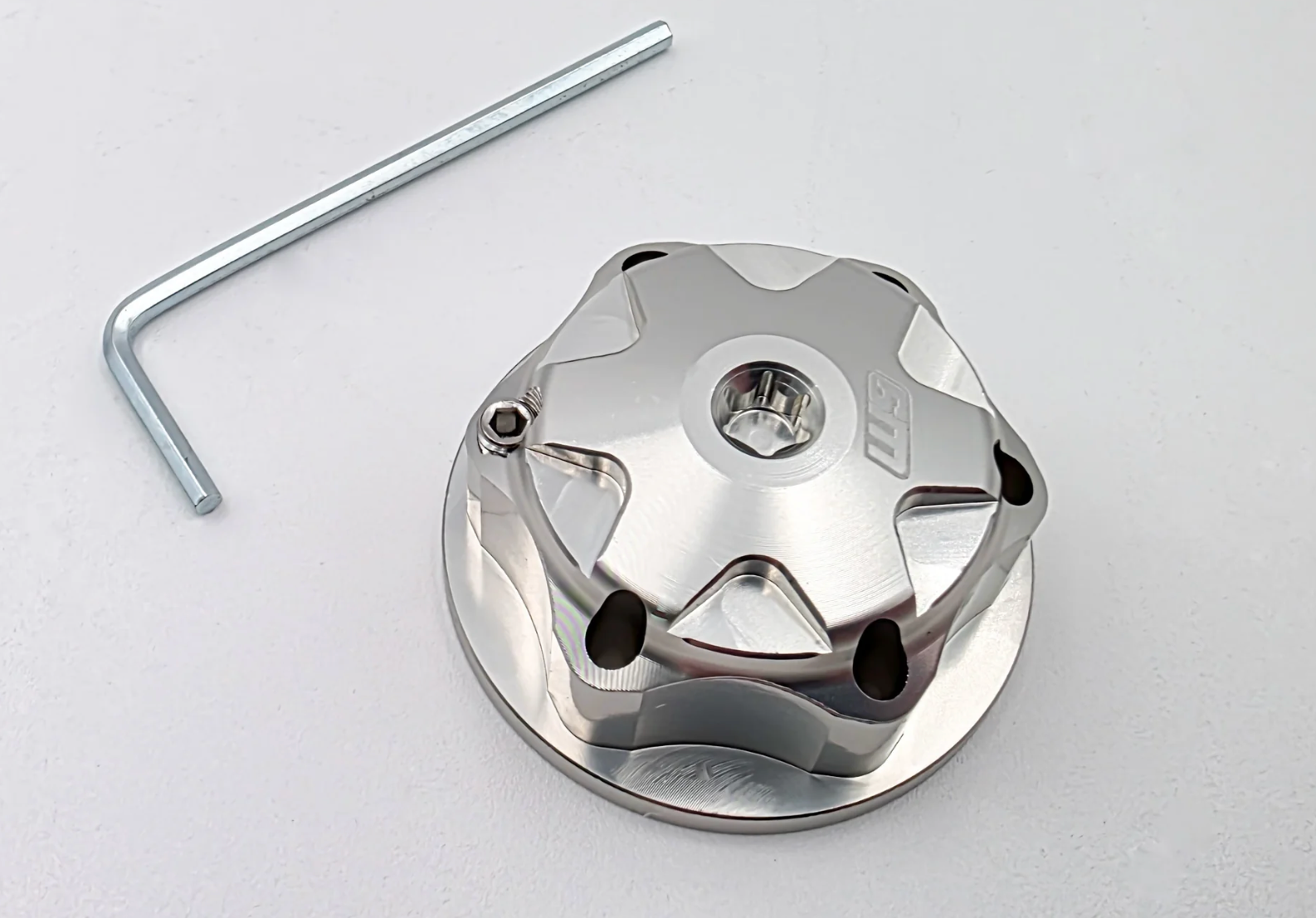 Altis Sigma Steering Cap Nut – Lightweight Aluminum Upgrade