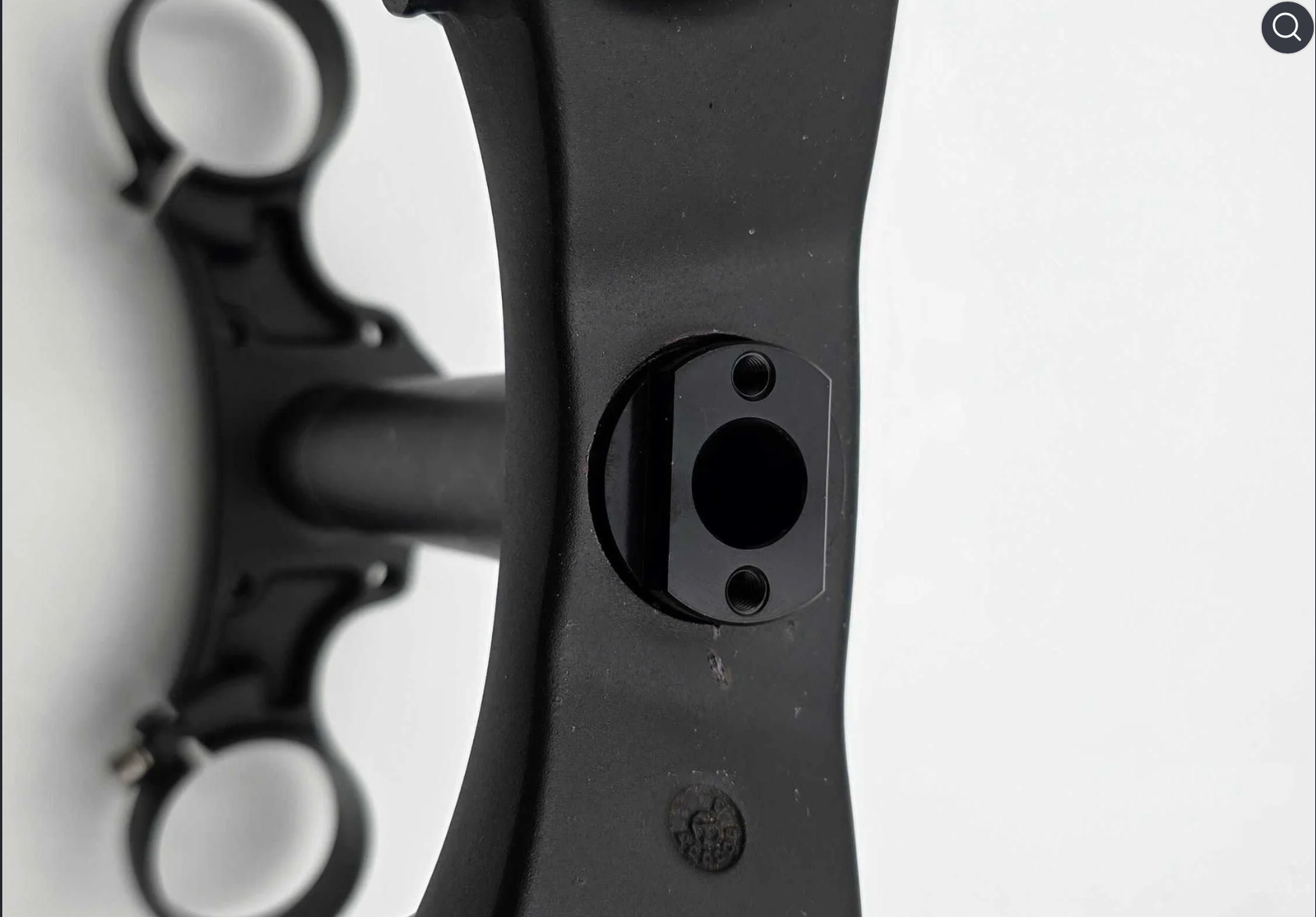 Stem Lock - W9 Fender Adapter Compatible - For forks without a fender mount on lower clamps.