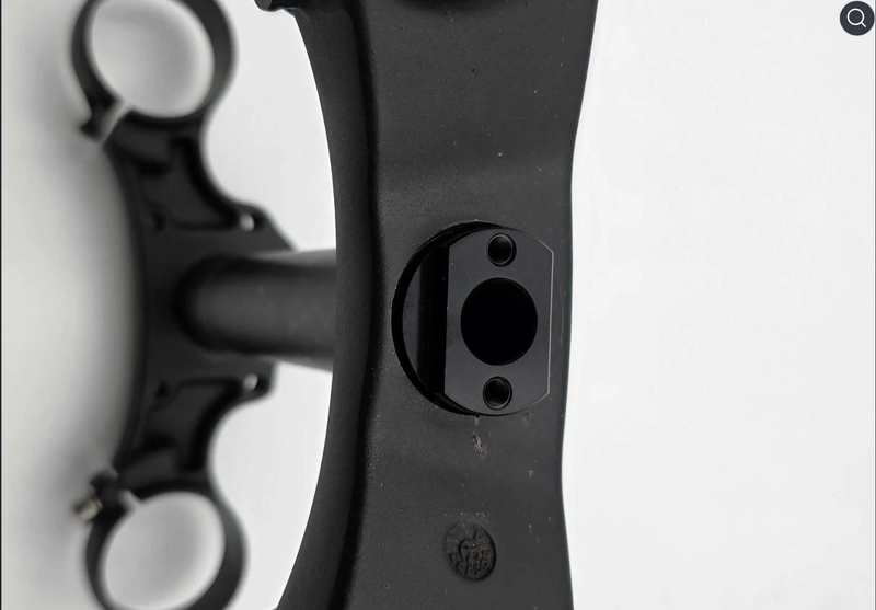 Stem Lock - W9 Fender Adapter Compatible - For forks without a fender mount on lower clamps.