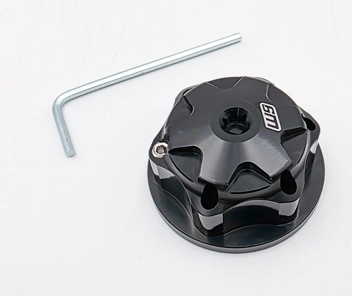 Altis Sigma Steering Cap Nut – Lightweight Aluminum Upgrade